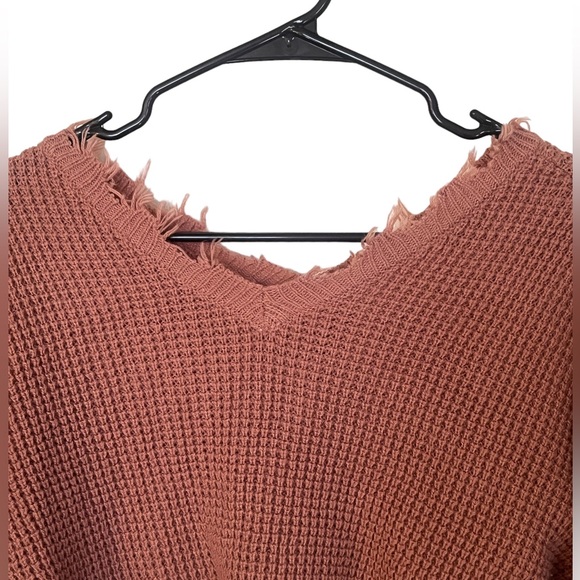 Moon & Madison raw edge sweater size S - Picture 4 of 6